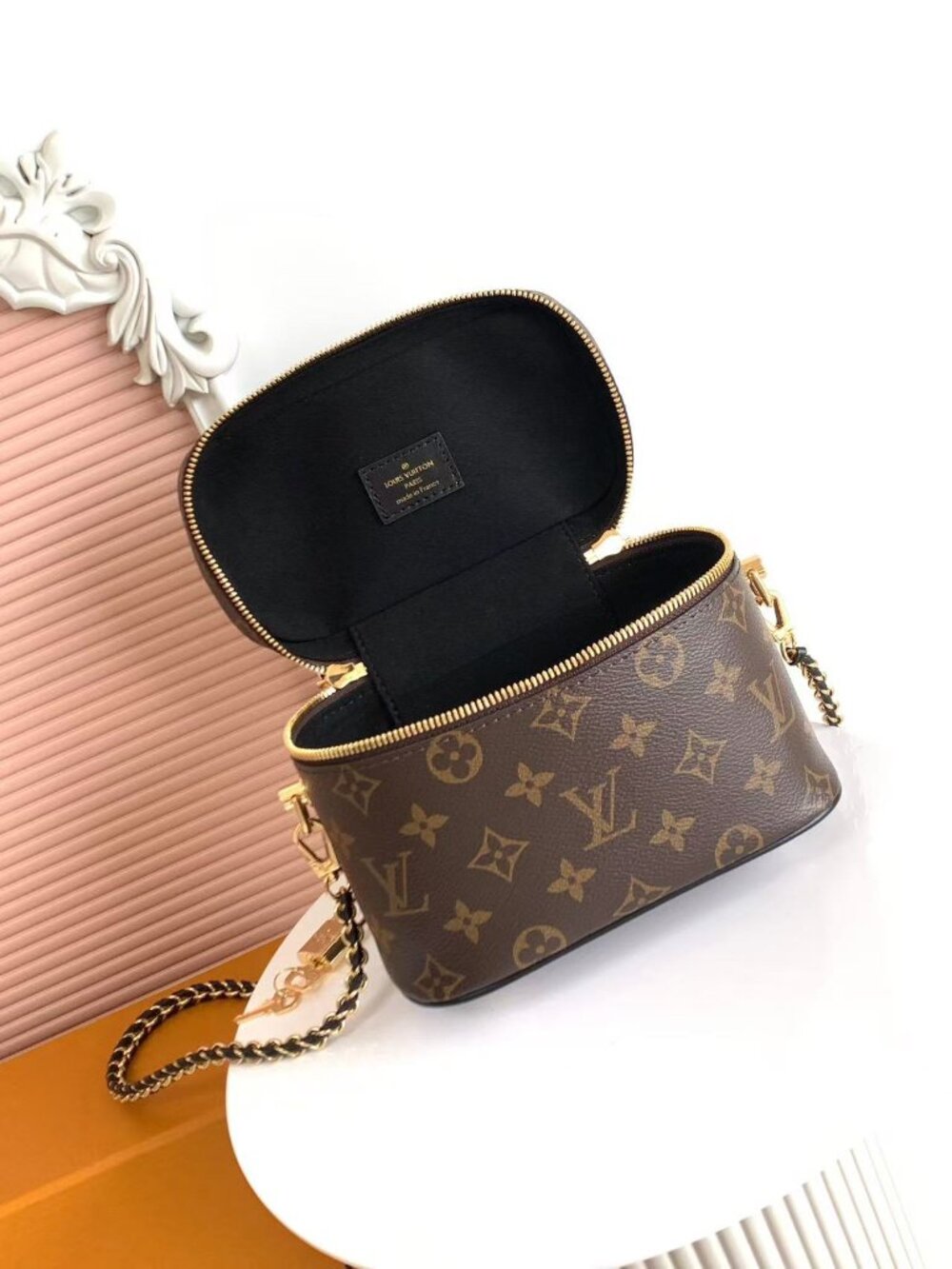Louis Vuitton bag - Picture 6 of 6